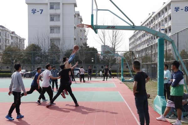 3.25 ky开云网页版app篮球比赛 秦润东8.JPG 3.25 ky开云网页版app篮球比赛 秦润东8.JPG