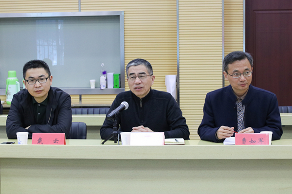 临大ky开云网页版app莅临我院指导会议2018.4.8 1706杨洋修(2).jpg 临大ky开云网页版app莅临我院指导会议2018.4.8 1706杨洋修(2).jpg
