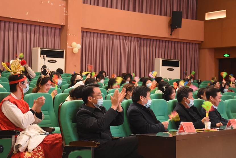 学院领导 赵文萱 学院领导 赵文萱